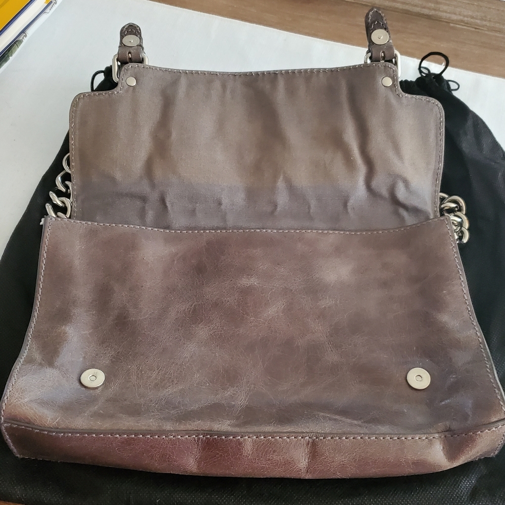 Handbag - Picture 3 of 4
